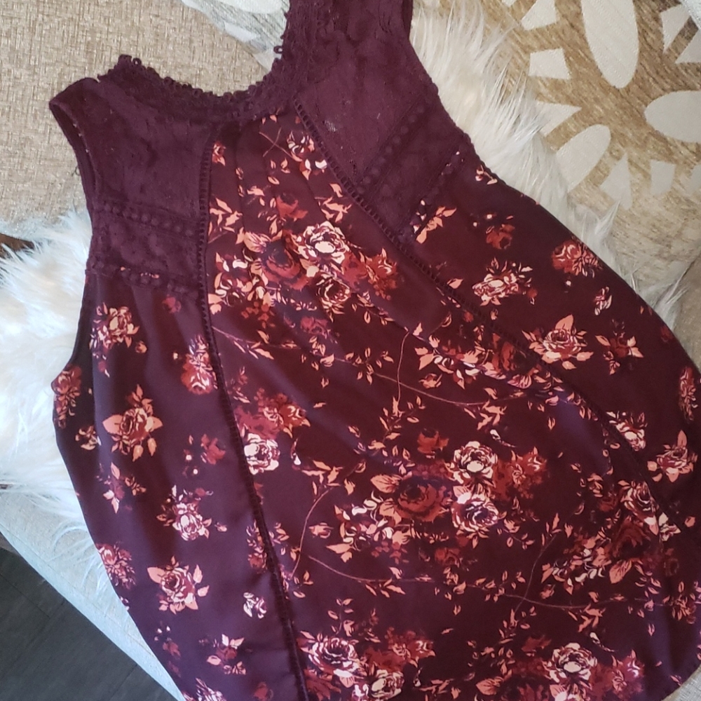 Taylor & Sage burgundy blouse